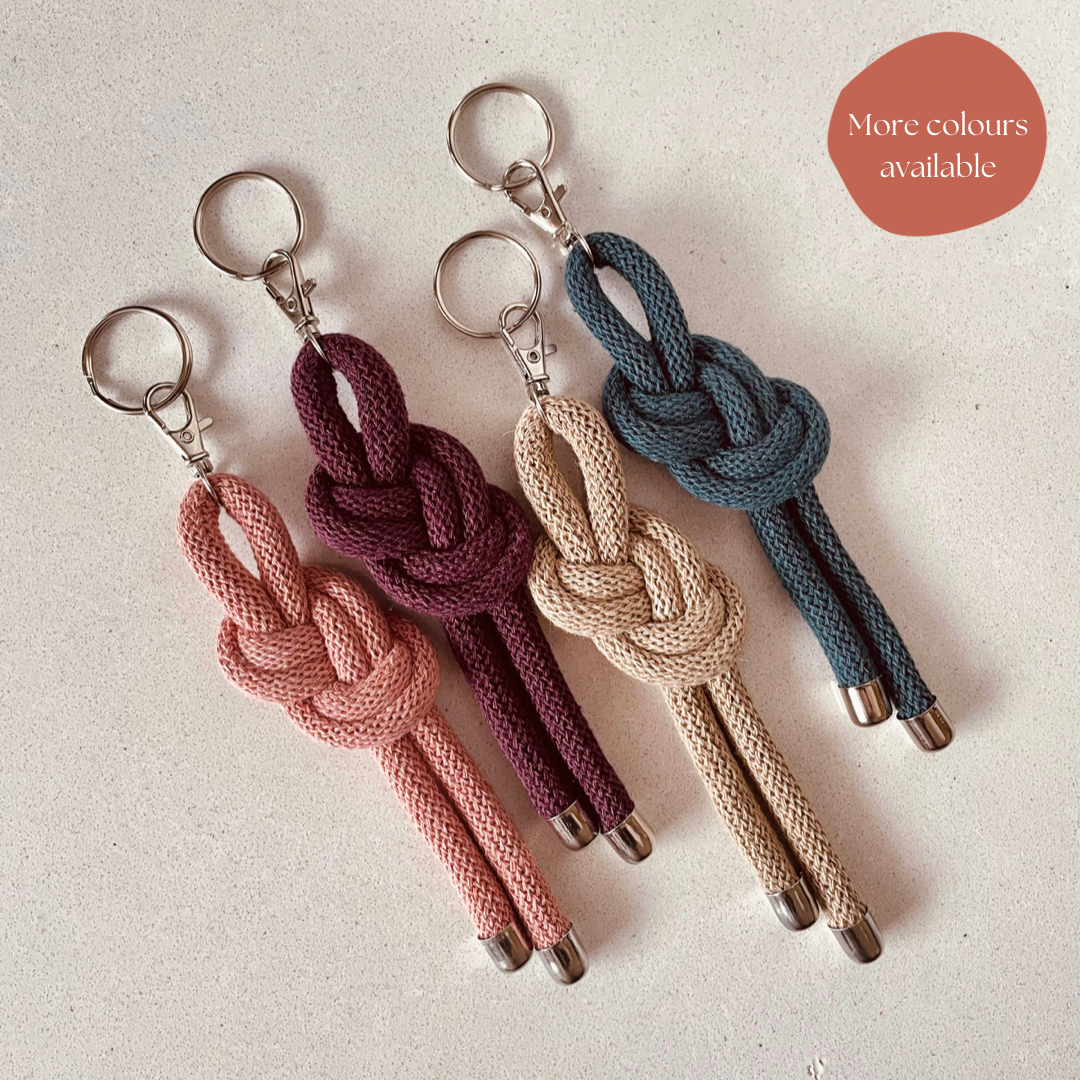 Knotted rope keyrings - knottinger.