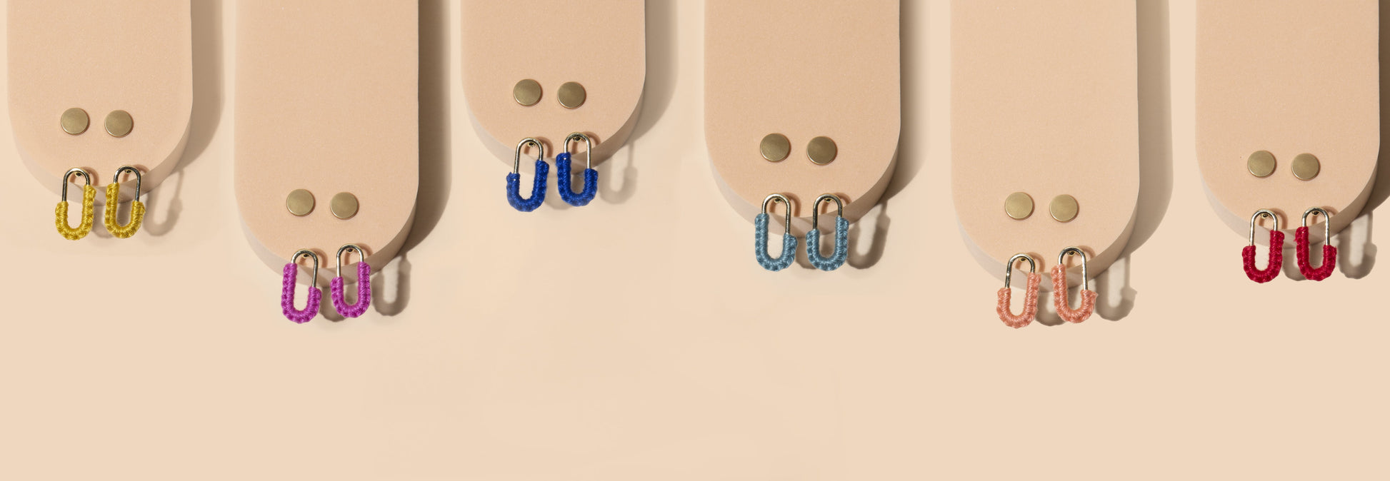Duo colour studs - knottinger.