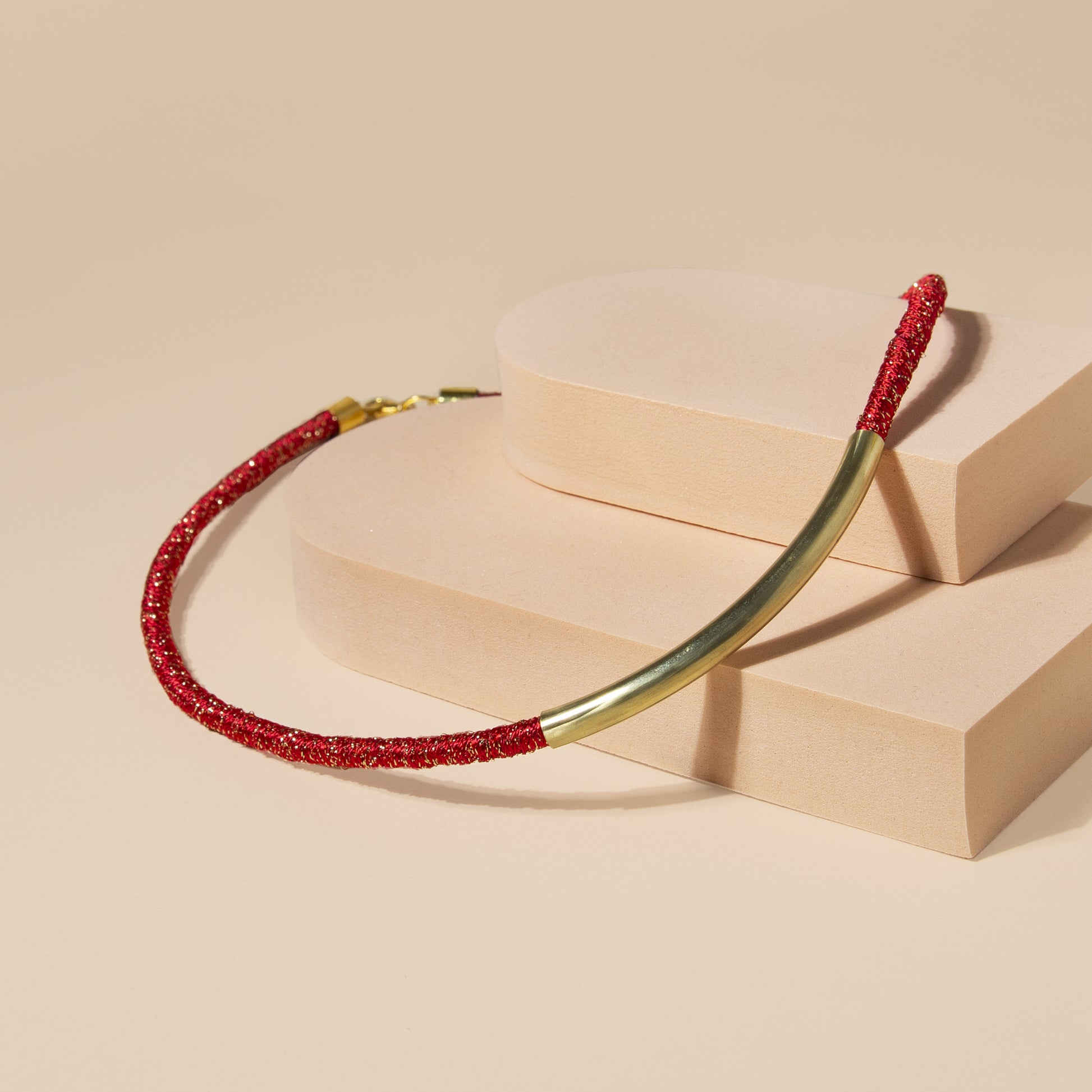 Simple Arc necklace - knottinger.