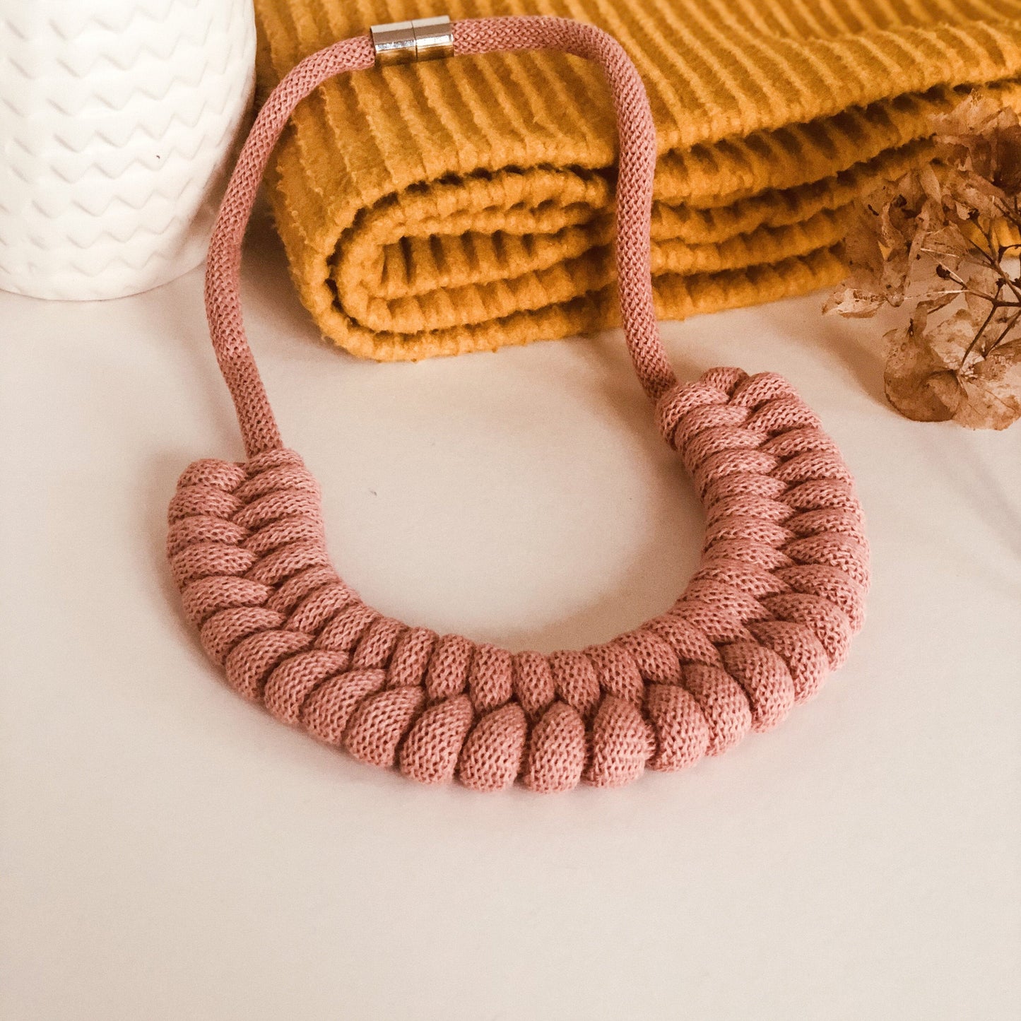 Knotted ‘Carina’ necklace - Blush pink - knottinger.