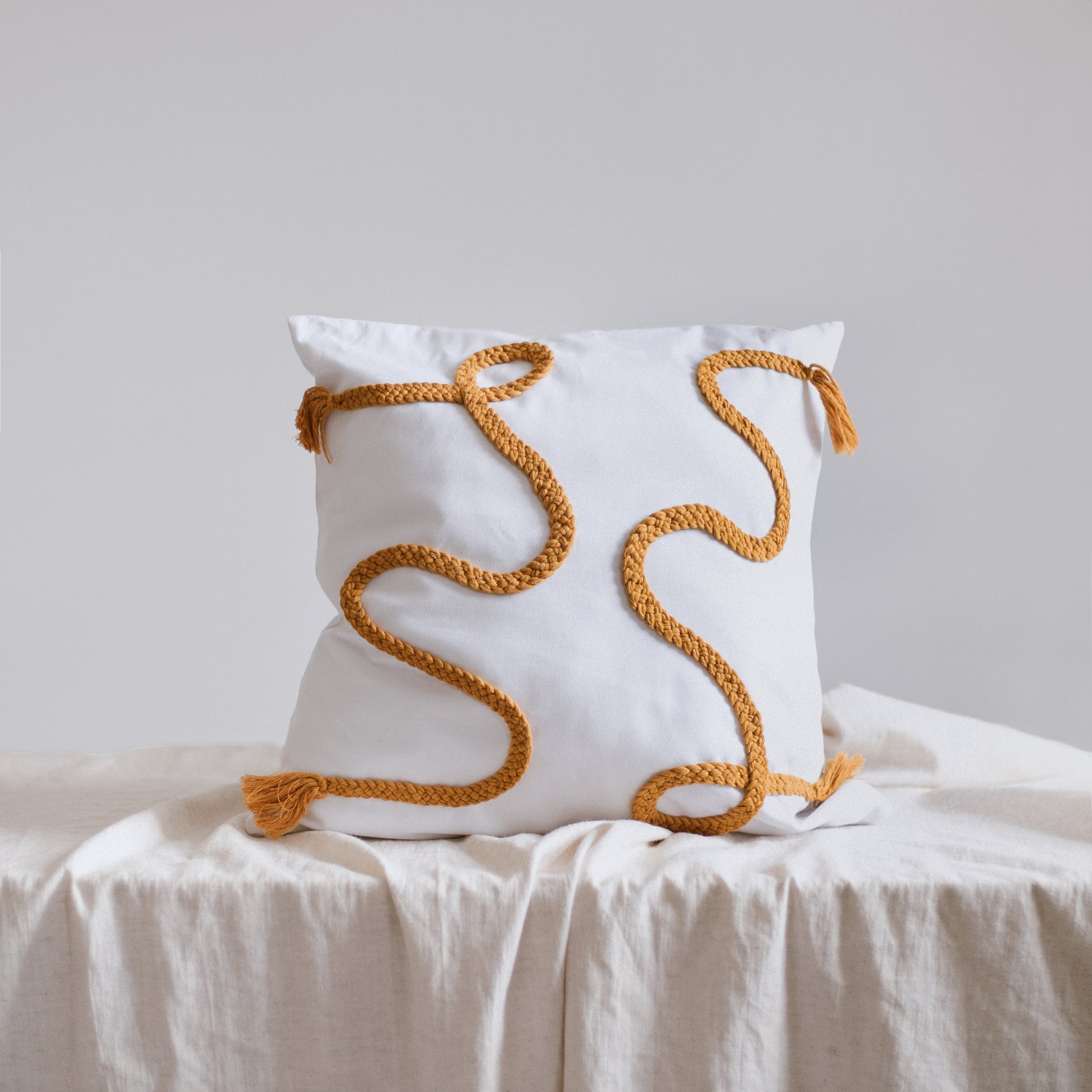 Wave cushion - Mustard - knottinger.